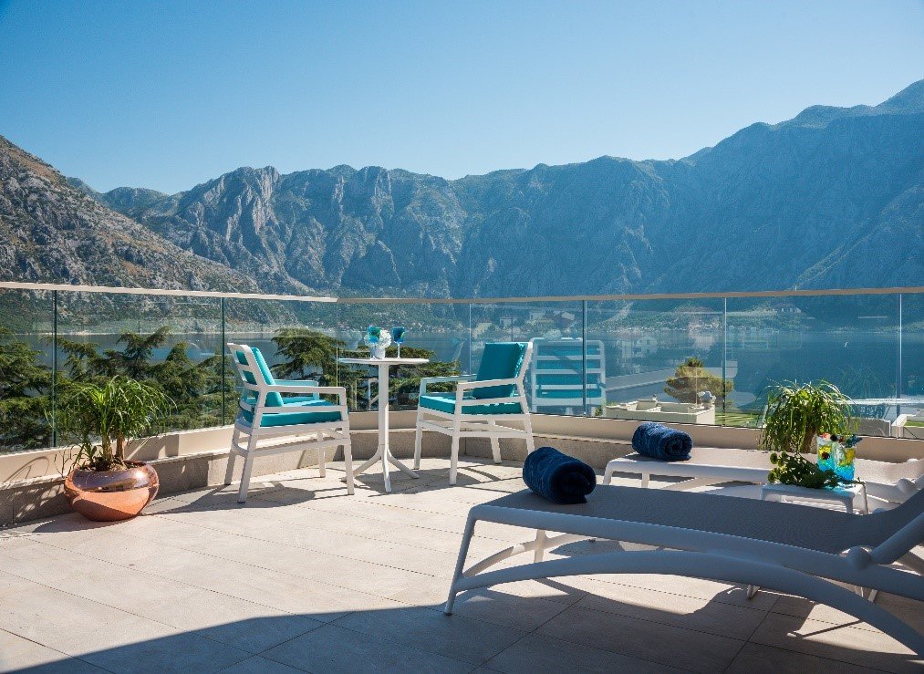 Hyatt regency kotor bay resort. Blue kotor Bay Premium Spa Resort. Blue kotor Bay Premium Spa Resort Черногория. Blue kotor Bay Premium Spa Resort пляж. Hyatt Regency kotor Bay Resort (ex. Blue kotor Bay) 5*.